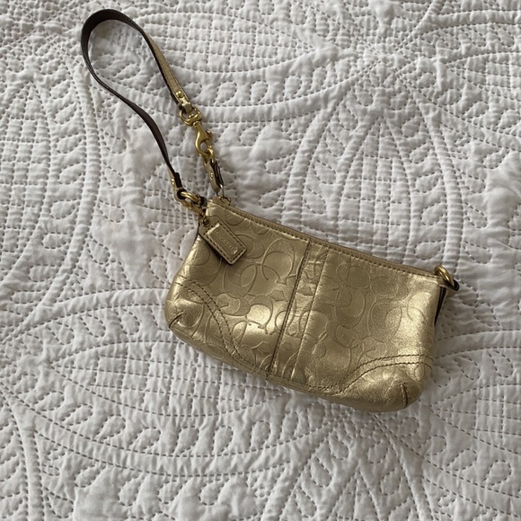 Coach wristlet - Picture 3 of 5